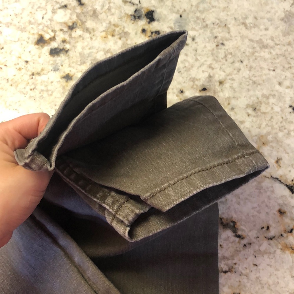 Authentic Levi's Jeans - image 5